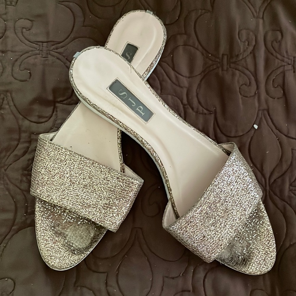 SJP by Sarah Jessica Parker Tropez slides 39.5